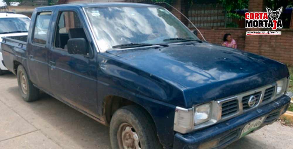 En Santa María Petapa aseguran vehículo con reporte de robo.