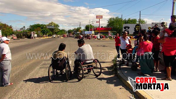Bloqueo Discapacitados juchitan Oaxaca3